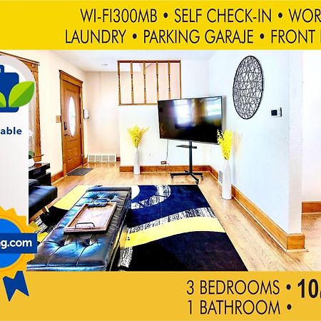 The Amber Retreat - Brooklyn Centre Comfort - Charming Space For Families, Couples & Business Travelers Near Downtown - With 300Mb Wifi, Parking & Self Check-In Cleveland Dış mekan fotoğraf