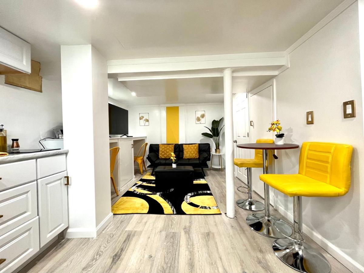 The Amber Retreat - Brooklyn Centre Comfort - Charming Space For Families, Couples & Business Travelers Near Downtown - With 300Mb Wifi, Parking & Self Check-In Cleveland Dış mekan fotoğraf