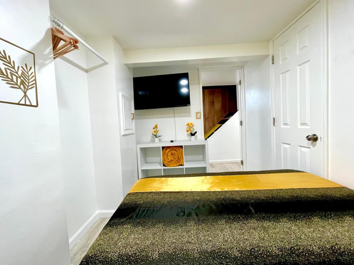 The Amber Retreat - Brooklyn Centre Comfort - Charming Space For Families, Couples & Business Travelers Near Downtown - With 300Mb Wifi, Parking & Self Check-In Cleveland Dış mekan fotoğraf