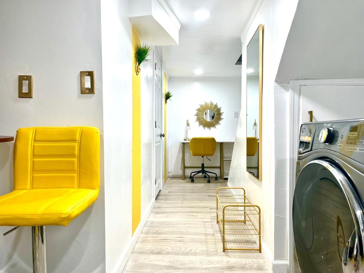 The Amber Retreat - Brooklyn Centre Comfort - Charming Space For Families, Couples & Business Travelers Near Downtown - With 300Mb Wifi, Parking & Self Check-In Cleveland Dış mekan fotoğraf